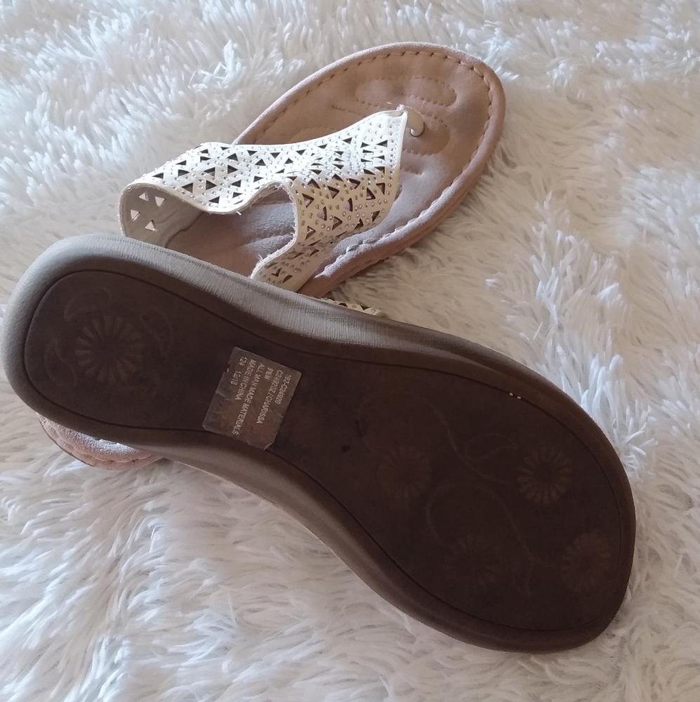 Cliffs White Mountain Sandals View 2